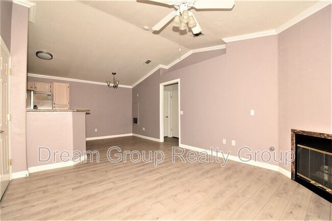 Foto del edificio - 5415 W Harmon Ave