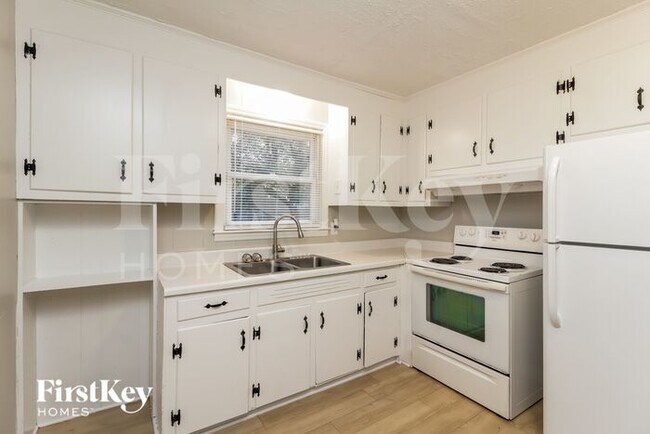 Foto del edificio - 2754 Mary Ave