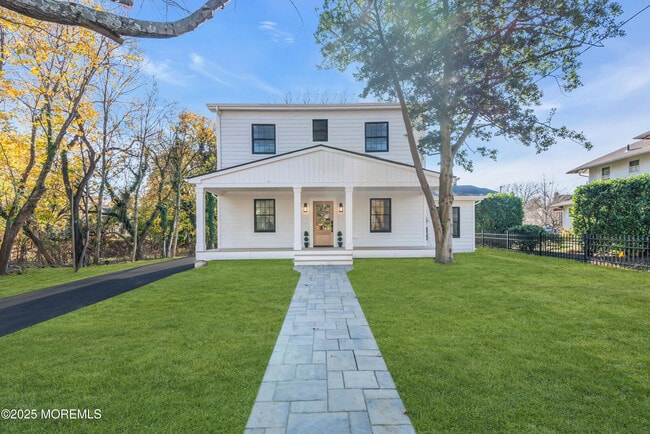 Foto del edificio - 340 River Rd