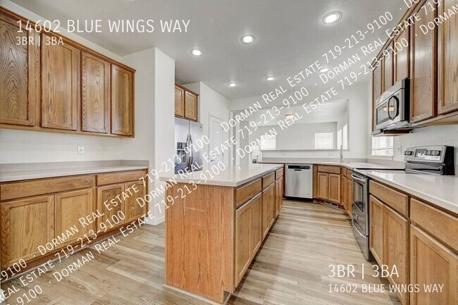 Foto del edificio - 14602 Blue Wings Way