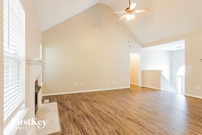 Foto del edificio - 929 Jackson Cir