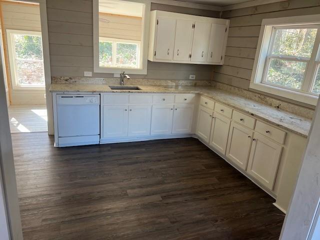 Building Photo - 3485 Continental Dr