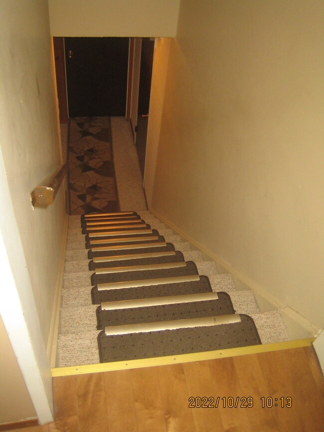 Photo du bâtiment - 8915 180 St NW