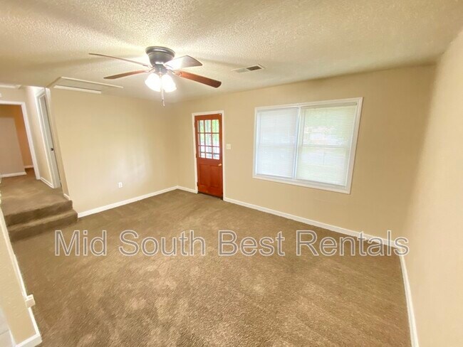 Foto del edificio - 4592 Sunnybrook St