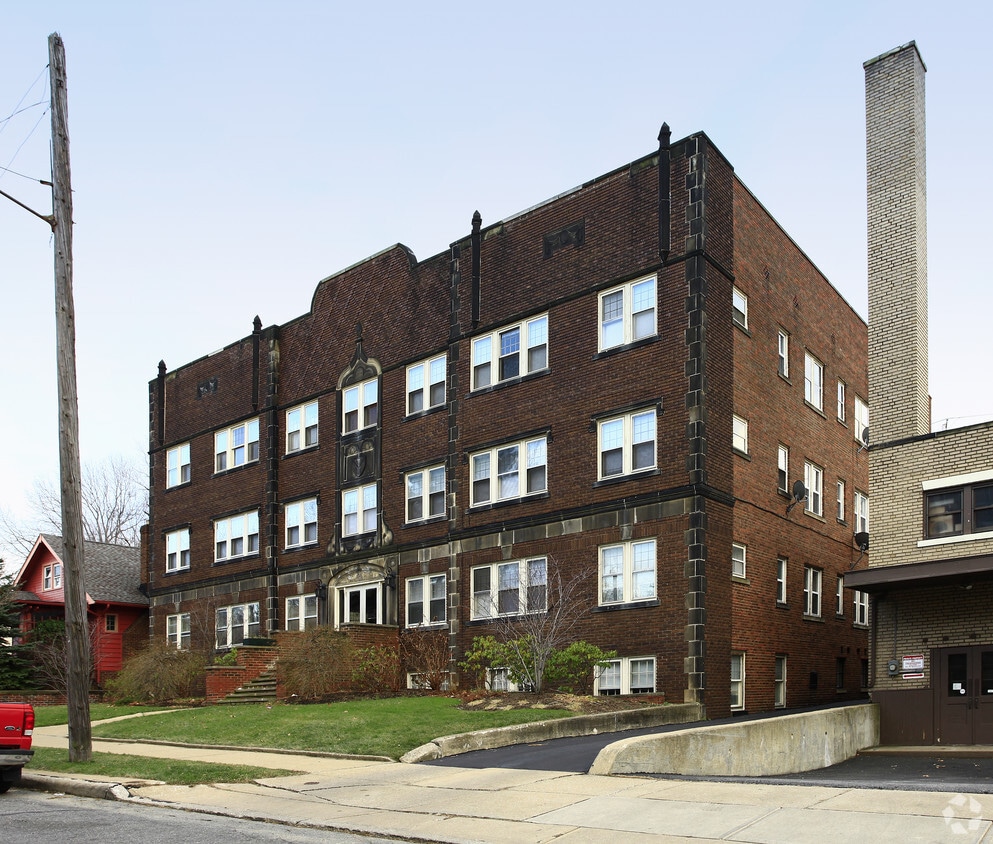 Building Photo - 3214 Yorkshire Rd