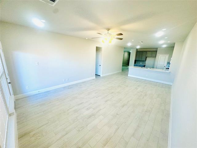 Building Photo - 2730 Woodland Ct