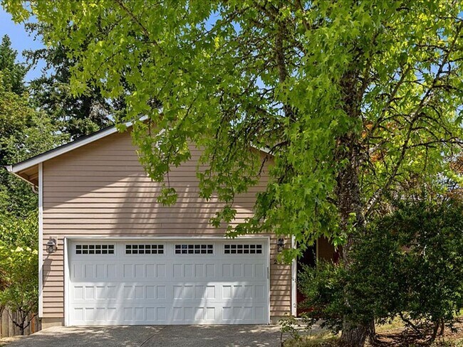 Foto del edificio - FOR RENT: MRS. CLEAN LIVED HERE! LOVELY HILLSBORO HOME AVAILABLE NOW! 4 BED, 2.5 BATH, 2 CAR GAR,...