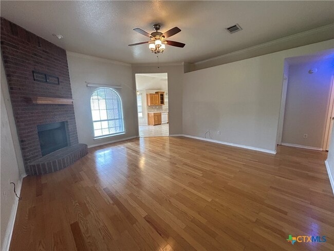 Building Photo - 4203 Esta Lee Ave