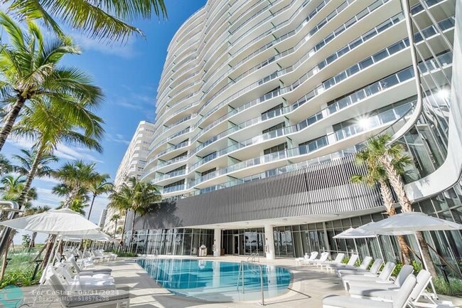 Building Photo - 1116 N Ocean Blvd
