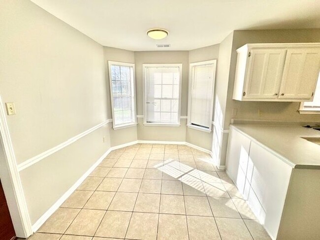 Building Photo - Southeast Memphis Remodeled 4 Bedroom 2.5 ...
