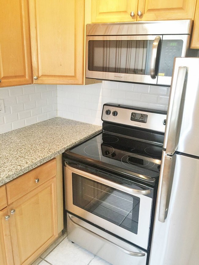 Foto del edificio - 1637 Tyler Street - 2