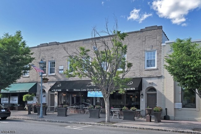 Building Photo - 96 W Allendale Ave