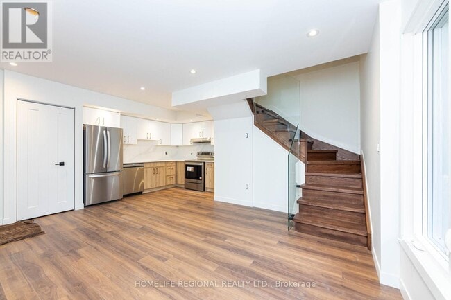 Building Photo - 5 Edgewood Gardens