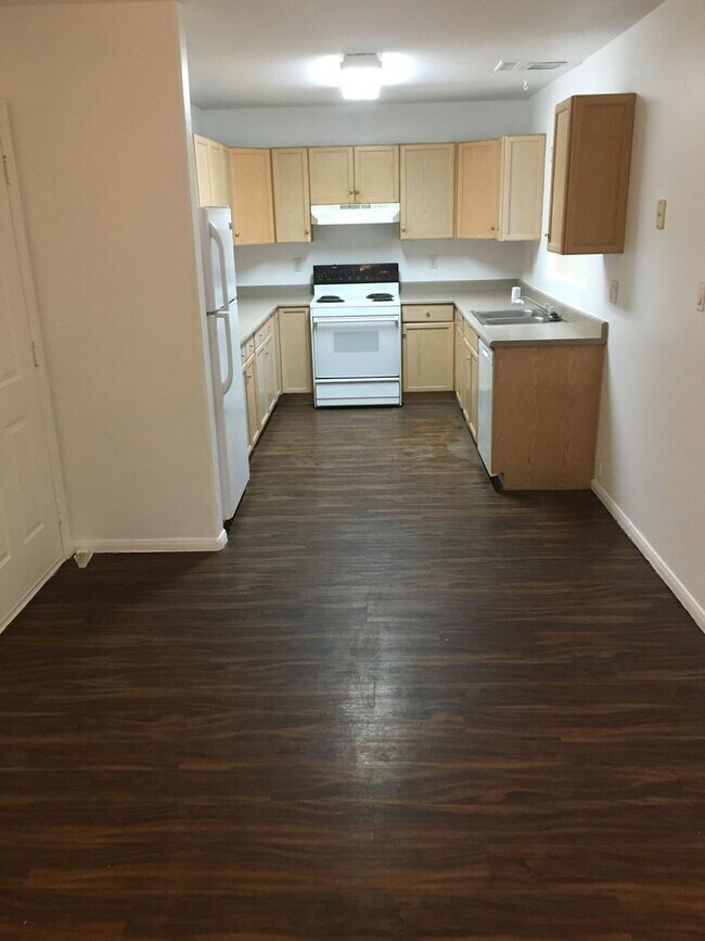 Foto del edificio - 9751 E Magma Dr