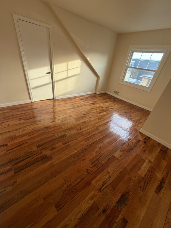 Building Photo - 113 Delavan Ave