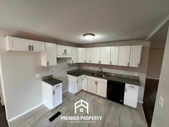 Foto del edificio - 239 Wilbanks Rd