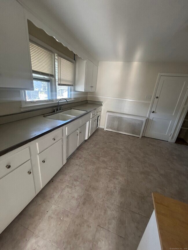 Foto del edificio - 770 Brewster St