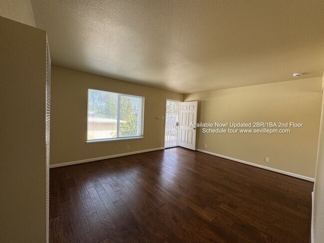 Building Photo - 33 Deering Ct