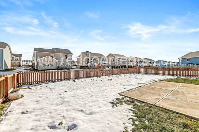 Foto del edificio - 2313 Trefoil Dr