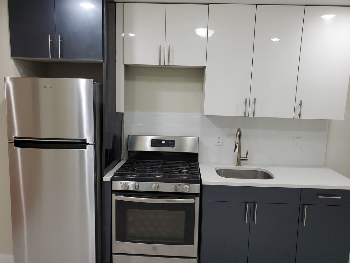 Foto principal - 39 Orient Ave