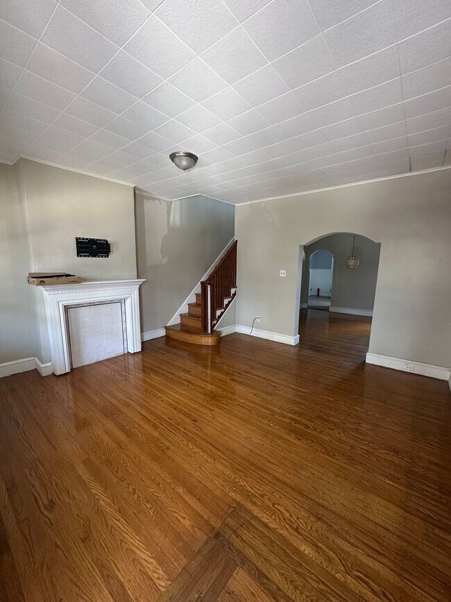 Foto del edificio - 3 bedroom, 1 Bath in Desirable Location