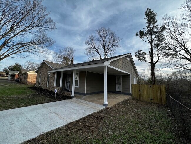 Building Photo - 4016 Edgehill St Memphis, TN 38128