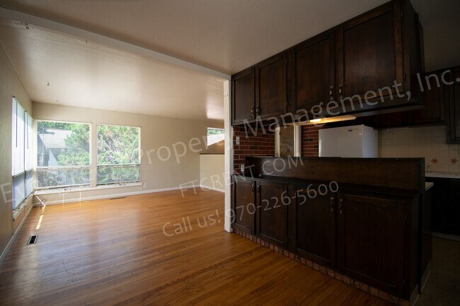 Building Photo - $500 SIGNING BONUS!! Great 4 bedroom in Fo...