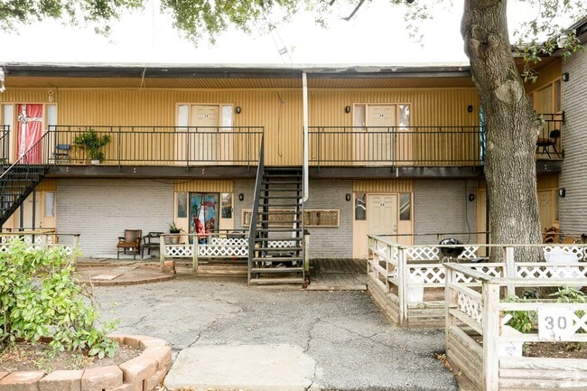Building Photo - Chaffin Arms Apartments