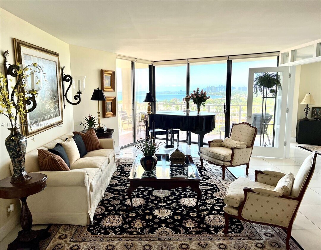 1000 Quayside Terrace Unit 1104, Miami, FL 33138 Condo for Rent in