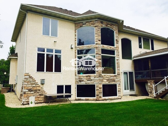 Building Photo - 2470 Arnold Palmer Dr