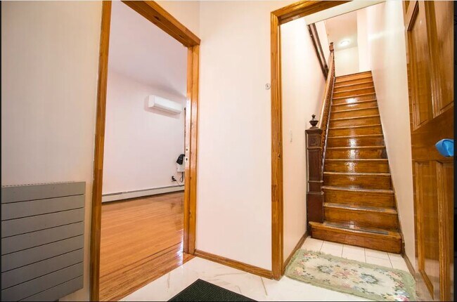 Building Photo - 5933 Gates Ave