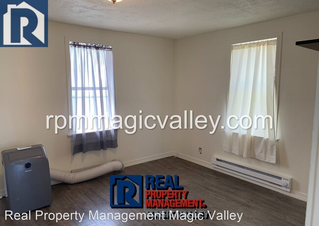 Building Photo - 2 br, 1 bath House - 705 Union Ave Propert...