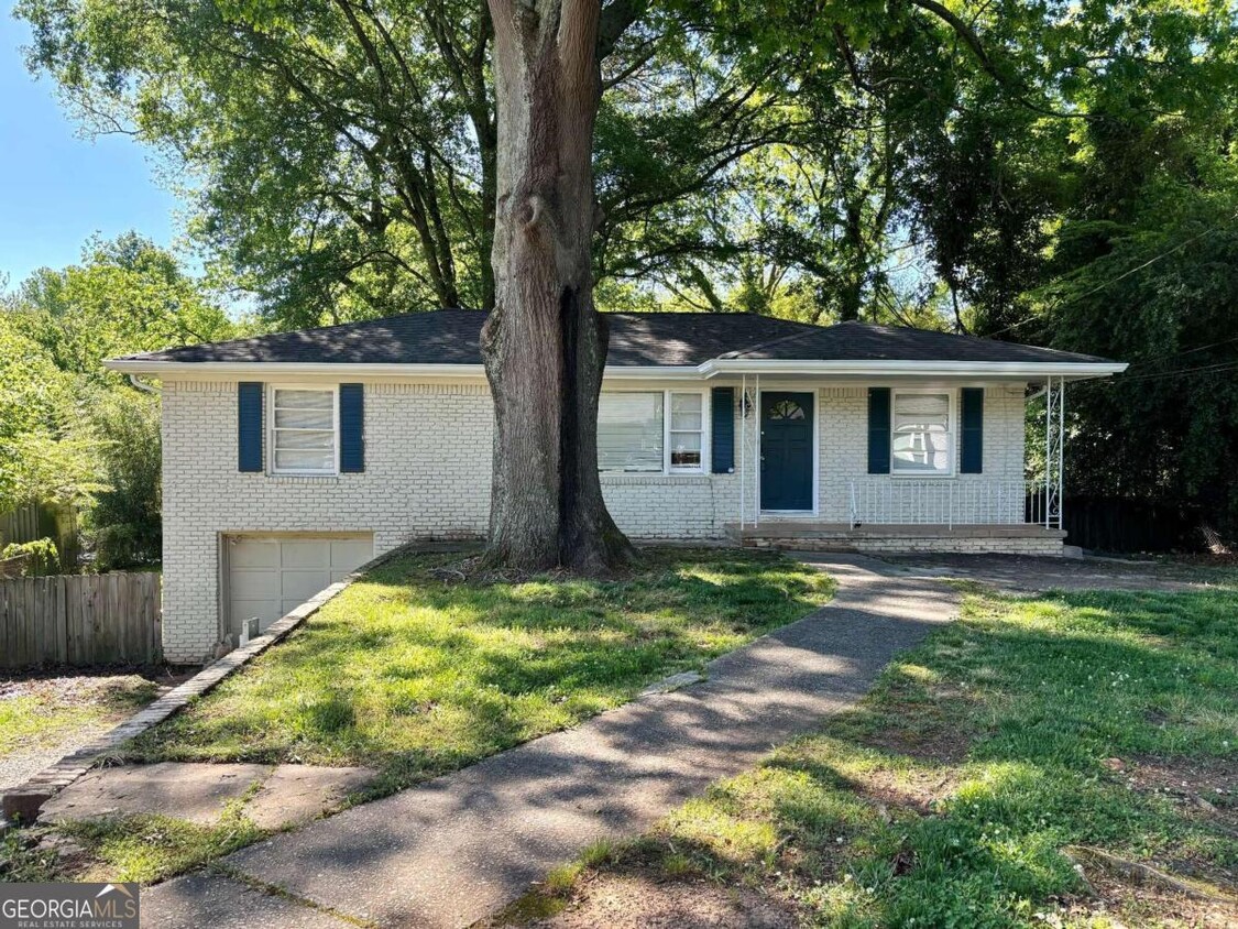 Foto principal - 3129 Nursery Rd SE