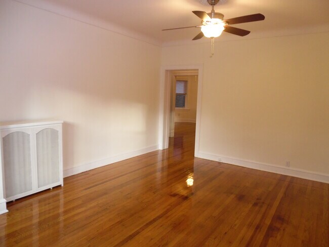 Building Photo - 5649 N Campbell Ave