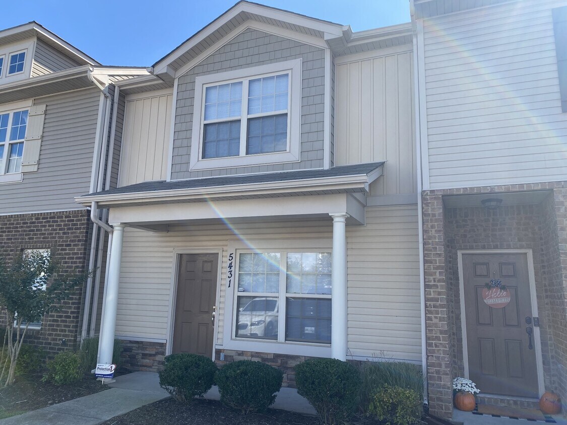 5431 Perlou Ln, Murfreesboro, TN 37128 Condo for Rent in Murfreesboro