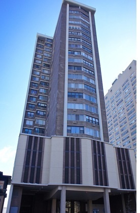 Foto principal - 6325 N Sheridan Rd