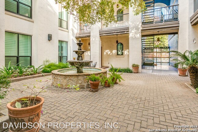 Building Photo - 2 br, 2 bath House - 221 Lexington Ave Uni...