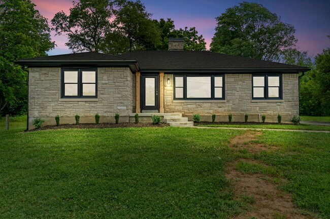 Building Photo - For Sale or Rent – Fully Renovated Stone R...