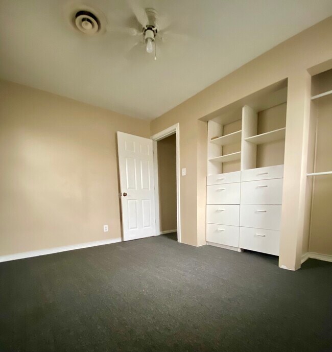 Bedroom 2 - 6101 Wilmarbee Dr