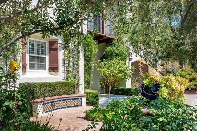Foto del edificio - 24711 Tiburon St