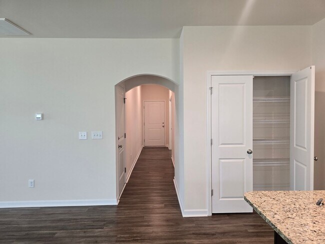 Building Photo - 76 Saddle Oaks Ln