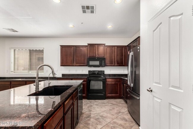 Building Photo - 13231 W Creosote Dr