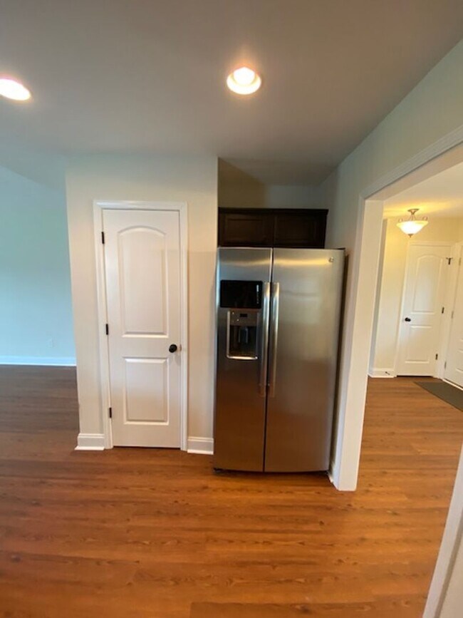 Foto del edificio - 3 Bedroom 2 Bath home in LEXINGTON.