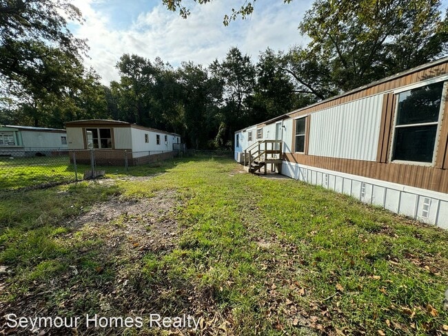Building Photo - 3 br, 2 bath House - 143 C.G.'s Circle