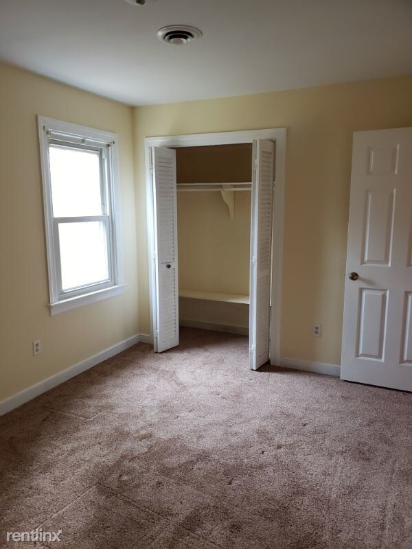 Building Photo - 1 br, 1 bath House - 725 S Providence Rd