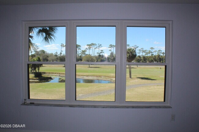 Foto del edificio - 329 Wilder Blvd