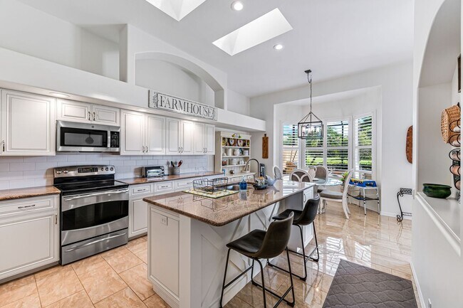 Building Photo - Furnished Single Family Home in Quail Vill...