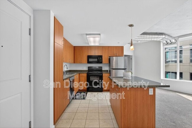 Building Photo - 1080 Park Blvd