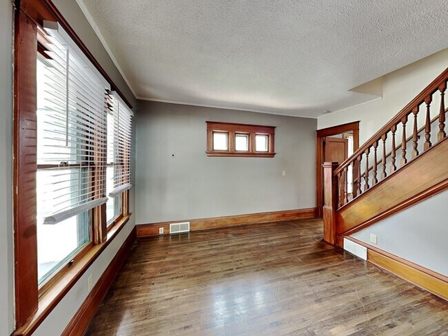 Foto del edificio - 1403 Barclay St