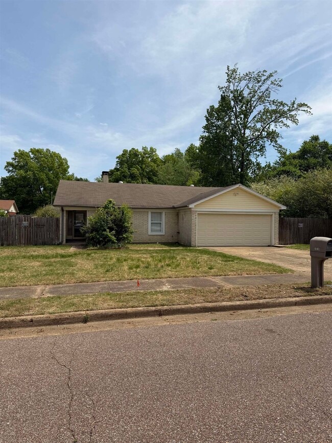 Building Photo - 7016 Pam Dr
